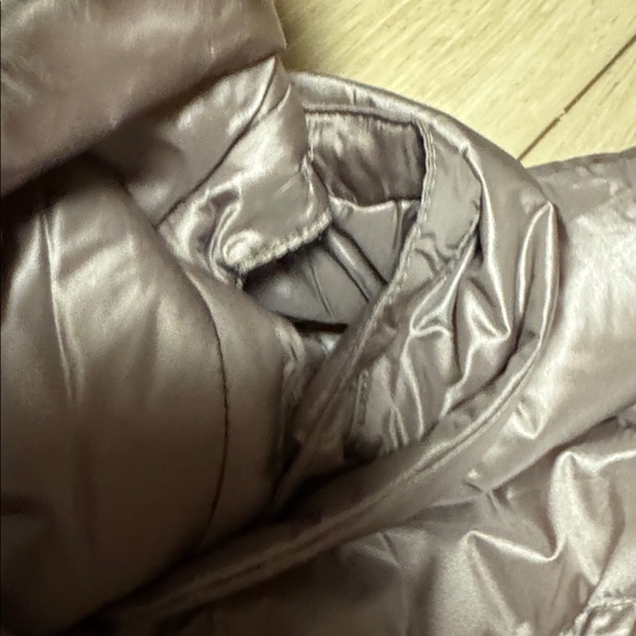 Martha Stewart NWT M toasted taupe short sleeve Puffer Jacket Faux Fur Collar - Picture 7 of 7